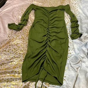 Green off the shoulders dress, XL